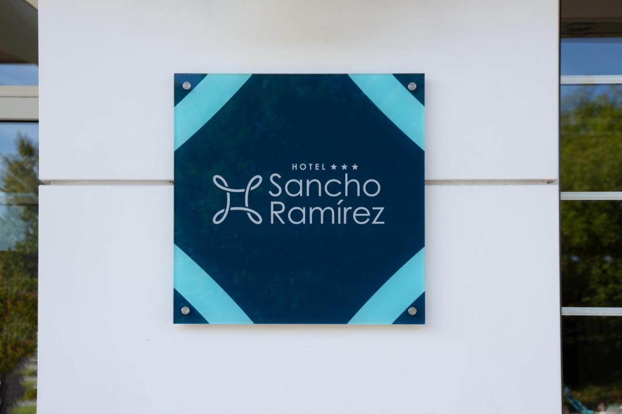 Sancho Ramirez Hotell Pamplona Eksteriør bilde